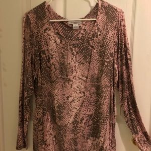 A Liz Caiborne Crew Neck, Long Sleeve shirt.